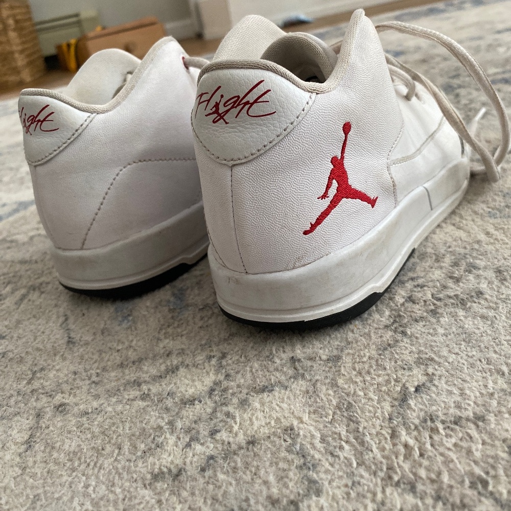 Nike Flight Jordan shoes boys 2Y